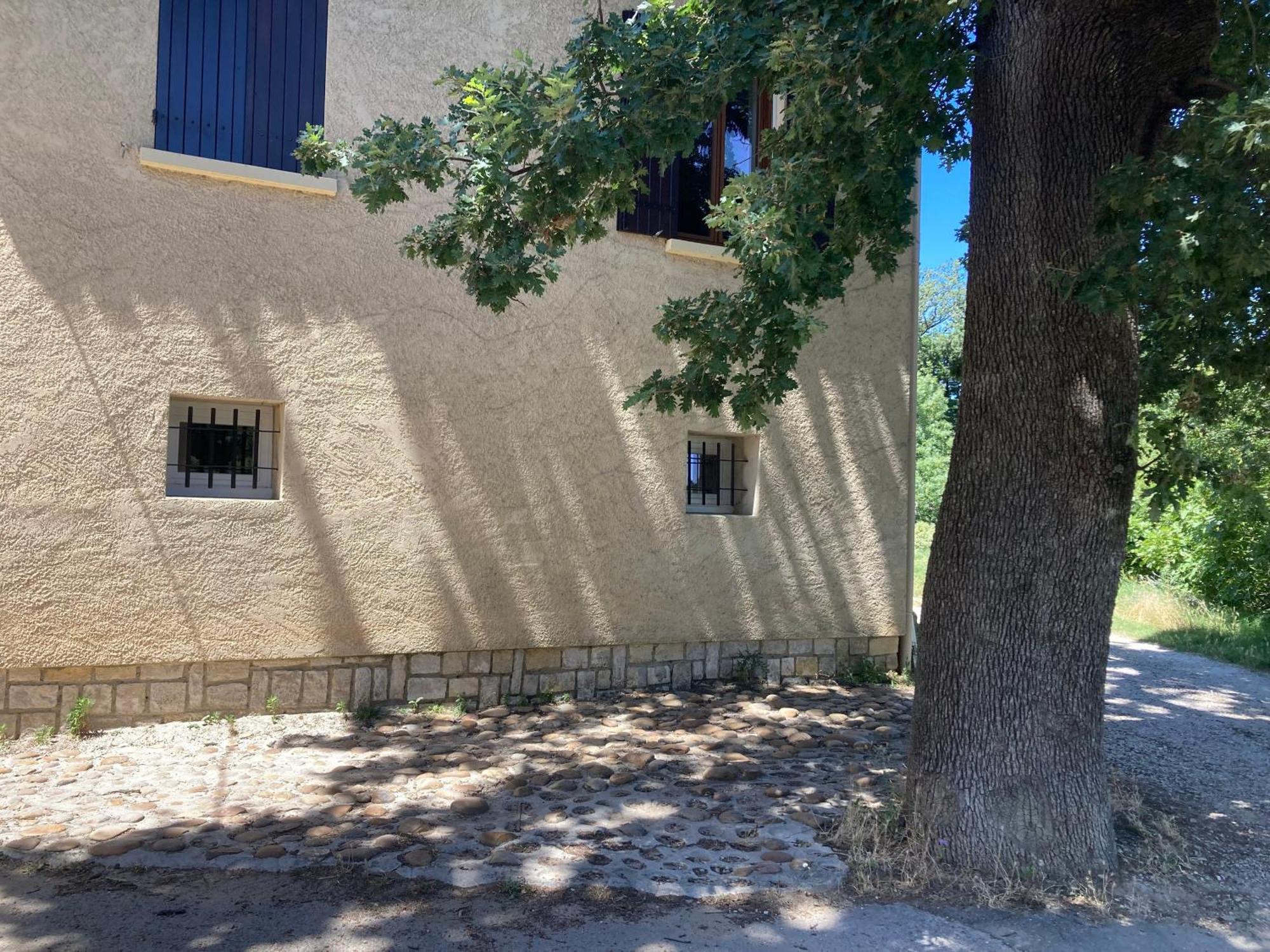 Le D Aurelie Avec Ete En Pleine Campagne Et Proche De Toute Commodite Apartment Roquemaure (Gard)